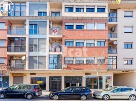, 647.00 m², fast neu, Calle MARUJA GARRIDO, 27