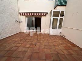 Flat, 81.00 m², almost new