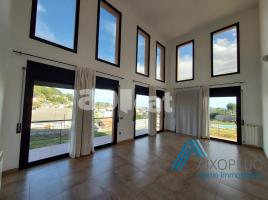 Houses (villa / tower), 169.00 m², almost new, Avenida Can Coral