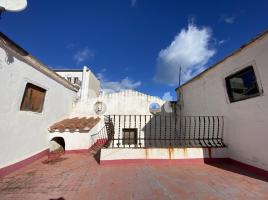 Houses (terraced house), 901.00 m², Calle Mendez Nuñez, 11