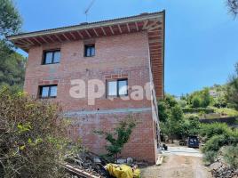 Houses (villa / tower), 614.00 m², almost new