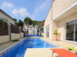 Houses (detached house), 94.00 m², near bus and train, Calle Pujada, 23