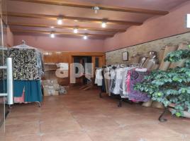 For rent business premises, 80.00 m², near bus and train