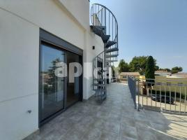 Houses (villa / tower), 197.00 m², almost new