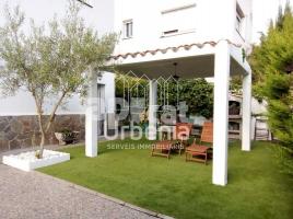 Houses (detached house), 234 m², almost new, Zona