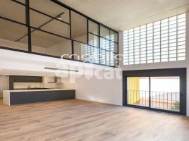 Attic, 135 m², almost new, Zona