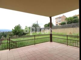 Houses (terraced house), 222 m², almost new, Zona