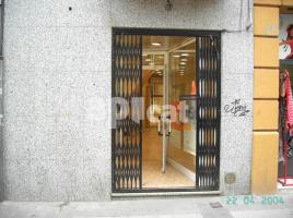 For rent business premises, 54.00 m², near bus and train, Calle Nou
