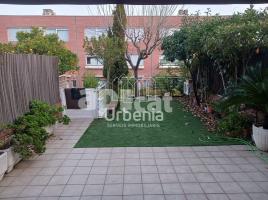 Houses (terraced house), 184 m², almost new, Zona