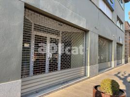 For rent business premises, 140.00 m², almost new, Calle Catalunya, 11