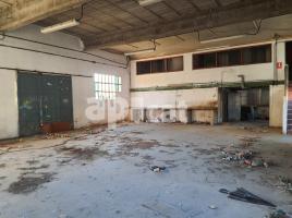 Lloguer local comercial, 275.00 m²