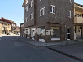 For rent business premises, 82.00 m², Calle de Lleida