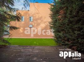Houses (terraced house), 314.00 m², almost new