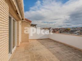 Duplex, 165.00 m², near bus and train, Bages