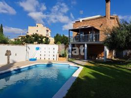 Houses (detached house), 345.00 m², near bus and train, almost new, Centro