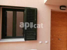 Houses (terraced house), 204.00 m², near bus and train, almost new