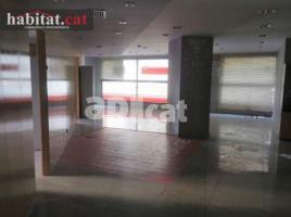 Local comercial, 421.00 m²
