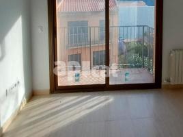 Flat, 65.00 m², near bus and train, almost new, CALL