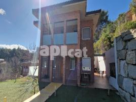 Houses (detached house), 187.00 m², near bus and train, almost new, Cervelló