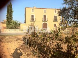 Houses (country house), 750.00 m², near bus and train