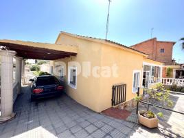 Houses (detached house), 130.00 m², near bus and train, Bellvei