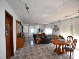 Houses (country house), 412.00 m², near bus and train