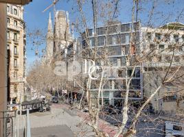 Pis, 103.00 m², près de bus et de train, La Sagrada Familia