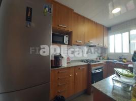 Flat, 82.00 m², near bus and train, vinyets