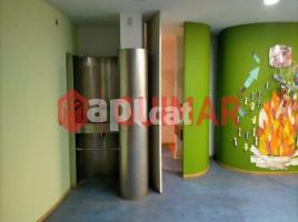 Business premises, 481.00 m², Porta