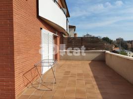 Houses (detached house), 237.00 m², near bus and train, almost new, Piera