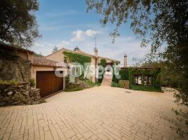 Houses (country house), 500.00 m², near bus and train