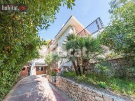 Houses (detached house), 337.00 m², near bus and train, Vallpineda