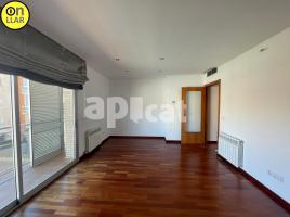For rent flat, 112.00 m², near bus and train, almost new