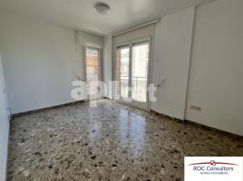 For rent flat, 113.00 m², near bus and train, Calle Pujada del Castell, 46