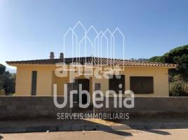 Houses (terraced house), 318 m², almost new, Zona