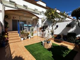 Houses (terraced house), 200.00 m², near bus and train, almost new, Pla de Sant Pere-Les Salines