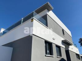 Obra nueva - Casa en, 185.00 m², cerca de bus y tren, Segur de Calafell