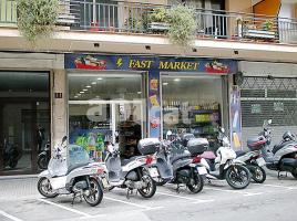Business premises, 67.00 m², Avenida Frederic Mistral, 15