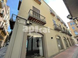 Alquiler local comercial, 160.00 m², cerca de bus y tren, Calle Joan Maragall, 18