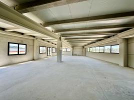 в аренду в Коммерческая недвижимость, 258.00 m²