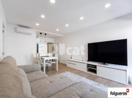 Flat, 101.00 m², near bus and train