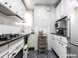 Piso, 83.00 m², cerca de bus y tren, Calle de les Salenques