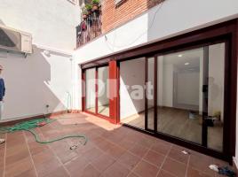Flat, 84.00 m², close to bus and metro, new, Sants