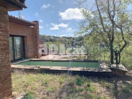 Houses (villa / tower), 128.00 m², almost new