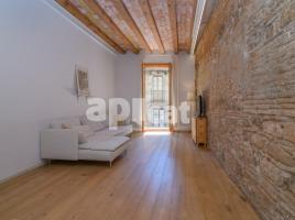 Flat, 109.00 m², close to bus and metro