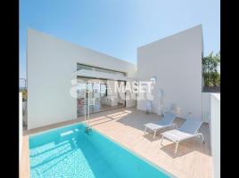 Houses (villa / tower), 280.00 m², Ronda Robi