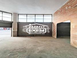 Local comercial, 68.00 m², prop de bus i tren