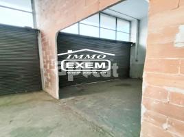 Local comercial, 68.00 m², prop de bus i tren