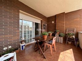 Flat, 84.81 m², almost new