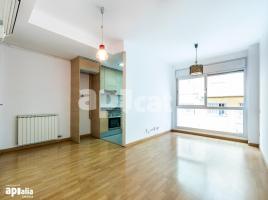Flat, 71.00 m², near bus and train, almost new, Eixample